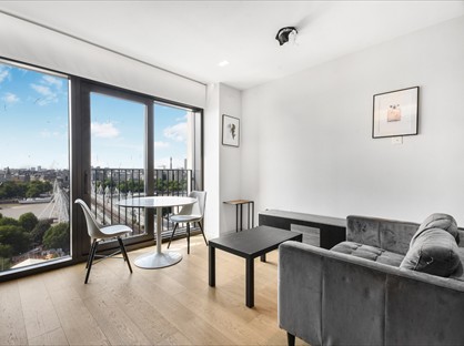 Studio Flat, Casson Square, SE1