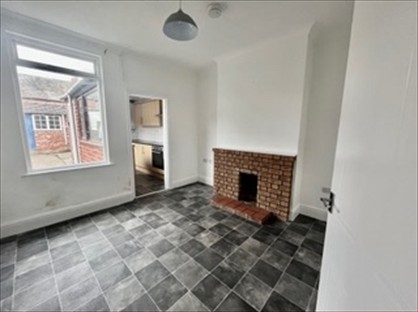 4 Bed Terraced House, St. Andrews Street, LN5