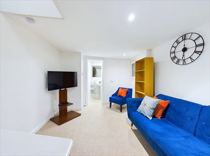 3 Bed Semi-Detached House, Portland Square, GL52