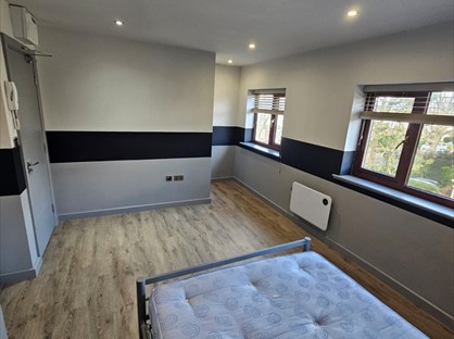 Studio Flat, Edgar House, SW8