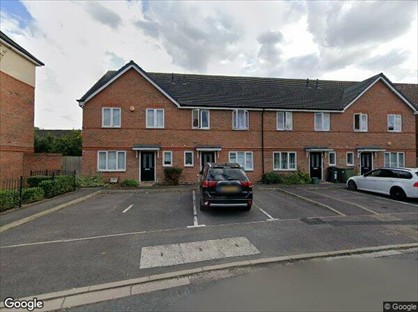 3 Bed Semi-Detached House, Holywell Way, TW19