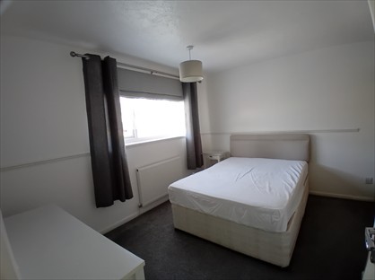 Room in a Shared House, Christopher Walk, WS13