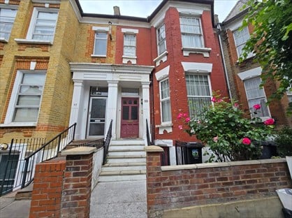 1 Bed Flat, Forburg Road, N16