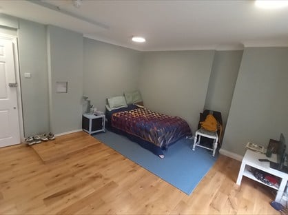 Studio Flat, Marncrest Court, KT5