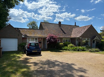 4 Bed Bungalow, Coldharbour Close, RG9