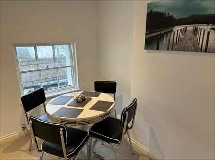 1 Bed Flat, Russell Square, BN1