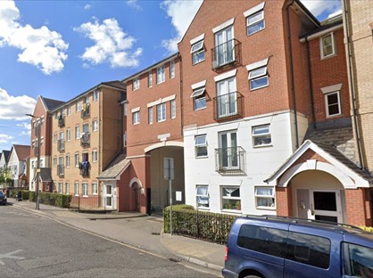 1 Bed Flat, Sixpenny Court, IG11