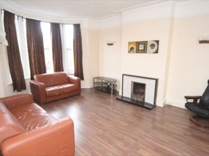 2 Bed Flat, Cunningham Park, HA1