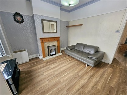 2 Bed Terraced House, Lightwoods Road, B67