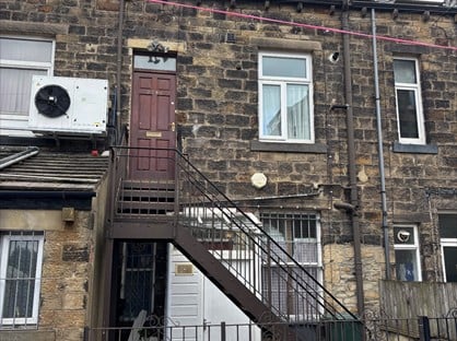 1 Bed Flat, Oakworth Road, BD21