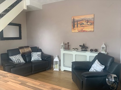 1 Bed Terraced House, Liversedge, WF15