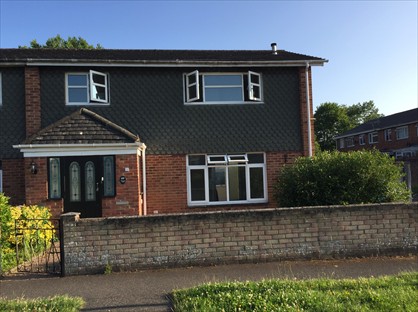 4 Bed Semi-Detached House, Millfield, BH17