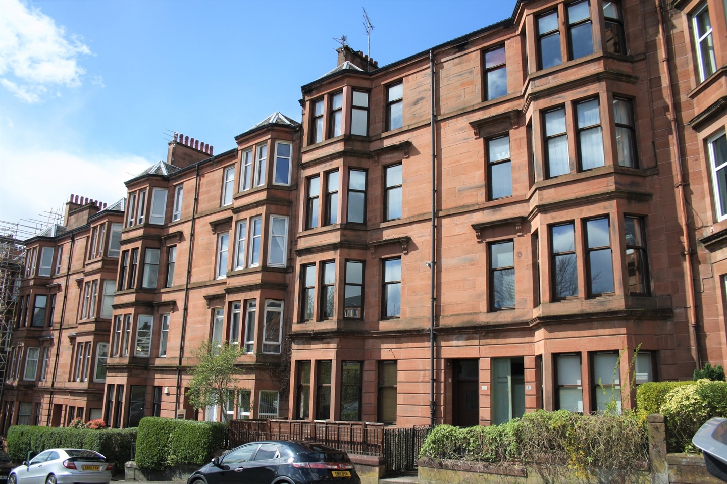 2 Bed Flat, Thornwood Drive, G11, N1 7GU