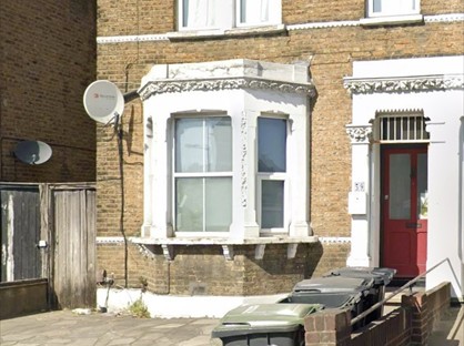 Studio Flat, Brownhill Road, SE6