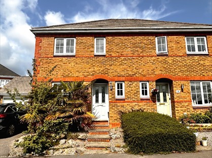 3 Bed Semi-Detached House, Lindford Road, SP1