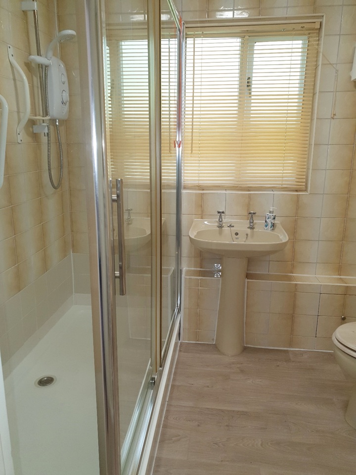 Totnes - 2 Bed Flat, The Manor House, TQ9 - To Rent Now for £1,000.00 p/m