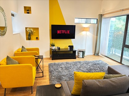 3 Bed Flat, Park Rock, NG7