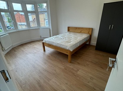 Room in a Shared House, Seaford Road, EN1