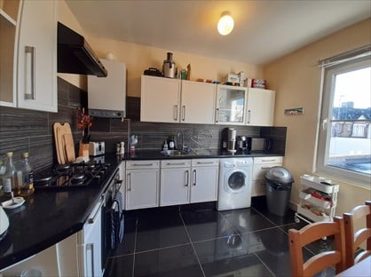 3 Bed Flat, Garratt Lane, SW18