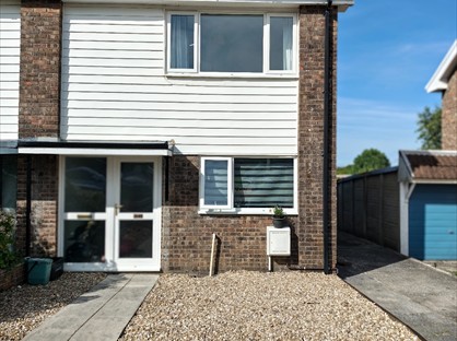 3 Bed Semi-Detached House, Fforest Fach, SA18