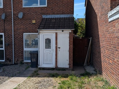 2 Bed End Terrace, Fieldcourt Gardens, GL2