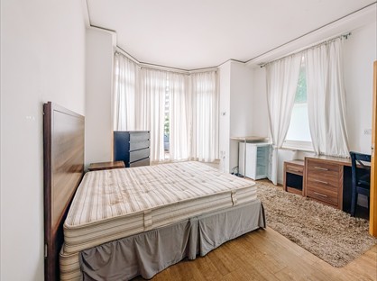 Studio Flat, East Street, SE17