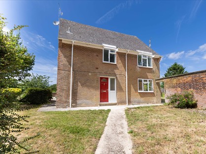 2 Bed Flat, Jubbs Lane, SN8