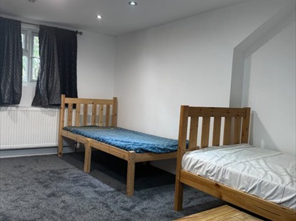 Room in a Shared House, Richmond Road, IG1