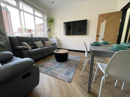 1 Bed Detached House, Causeway, B65