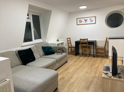 2 Bed Flat, Dollis Road, NW7