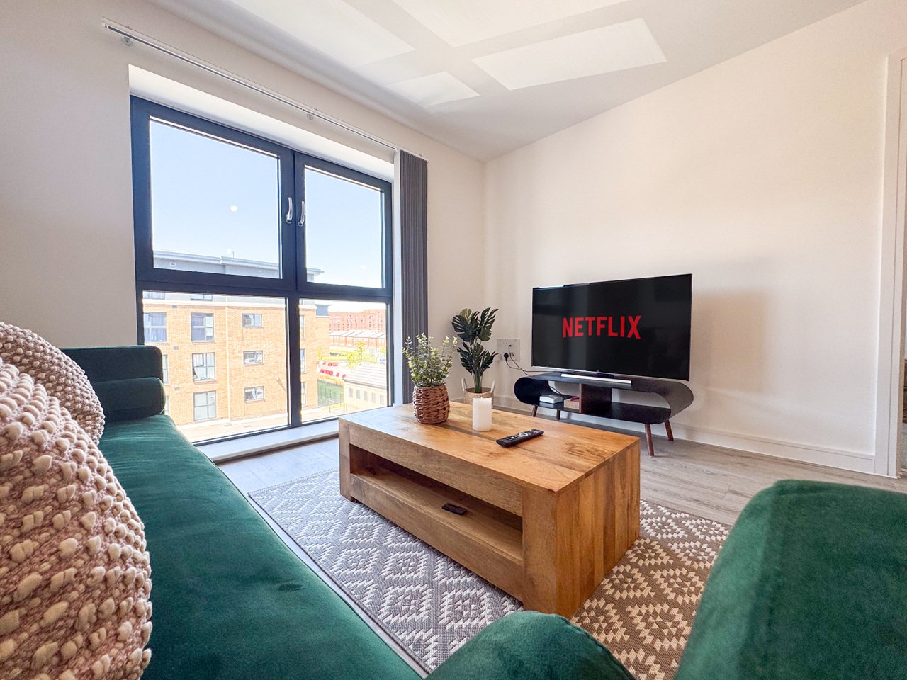 Additional image 3 of 2 Bed Flat, Erasmus Drive, DE1, N1 7GU