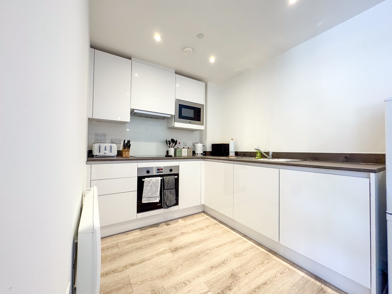 Additional image 7 of 2 Bed Flat, Erasmus Drive, DE1, N1 7GU