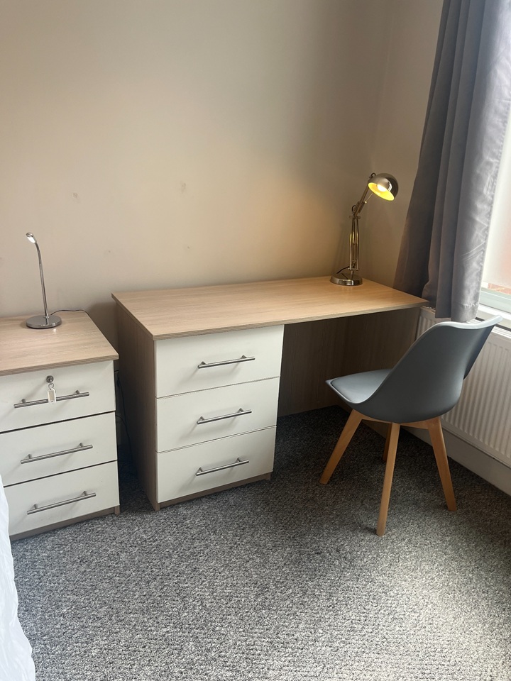 Additional image 2 of Room in a Shared House, Waylen Street, RG1, N1 7GU