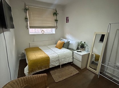 Room in a Shared Flat, Birchington House, E5