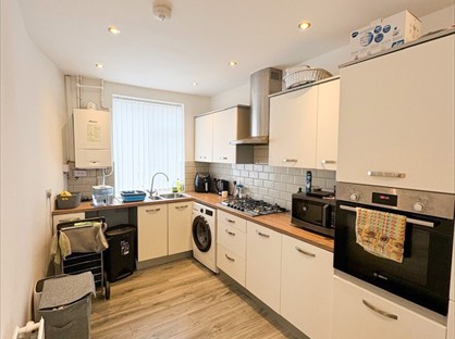 3 Bed Terraced House, Glaister Lane, BL2