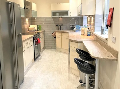 Room in a Shared House, Harlaxton Road, NG31