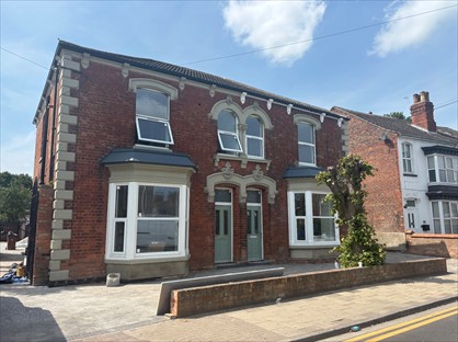 1 Bed Flat, Chantry Lane, DN31