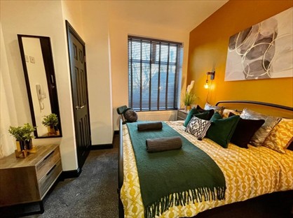 Room in a Shared House, Sharples Hall Street, OL4