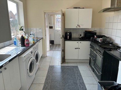 Room in a Shared House, Jalland Street, HU8