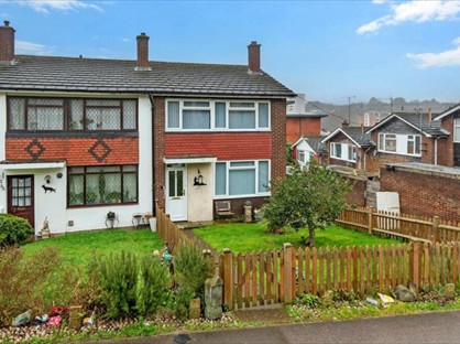 3 Bed End Terrace, Carpeaux Close, ME4
