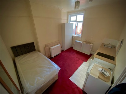 Room in a Shared House, Allen Road, WV6