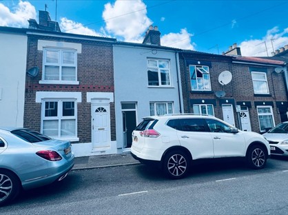 3 Bed Terraced House, Princess Street, LU1