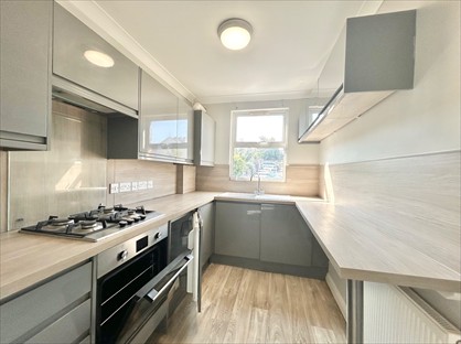 1 Bed Flat, Mote Road, ME15