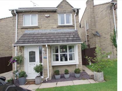 3 Bed Detached House, Bracken Way, HX5