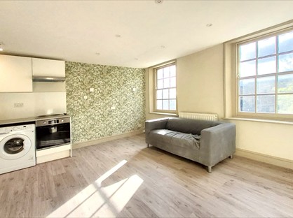 1 Bed Flat, Camden Road, NW1