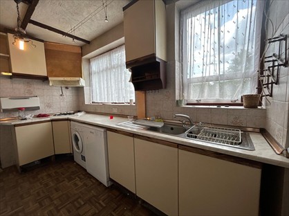 3 Bed Bungalow, Cherry Avenue, UB1