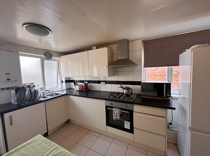 Room in a Shared House, Jephson Road, E7