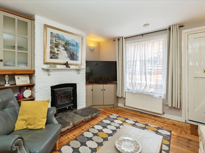 1 Bed Terraced House, Henry Street, HP23