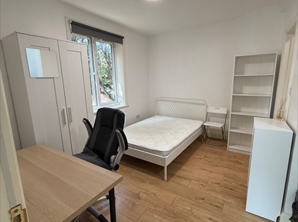 Studio Flat, London, W12