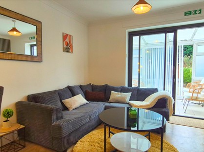 2 Bed Terraced House, Harebell Close, W5S